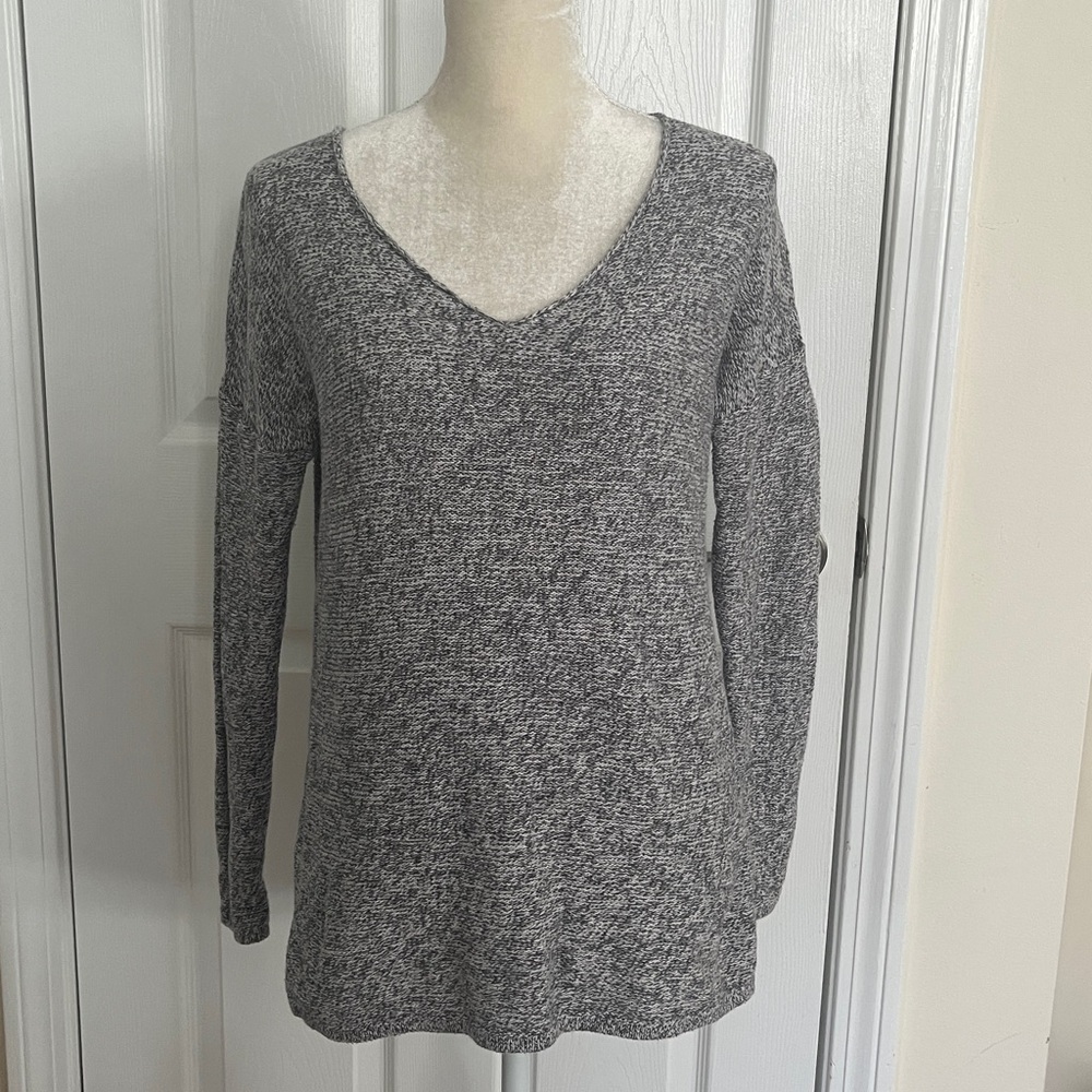 Old Navy Gray Women's Sweater - Crew Neck